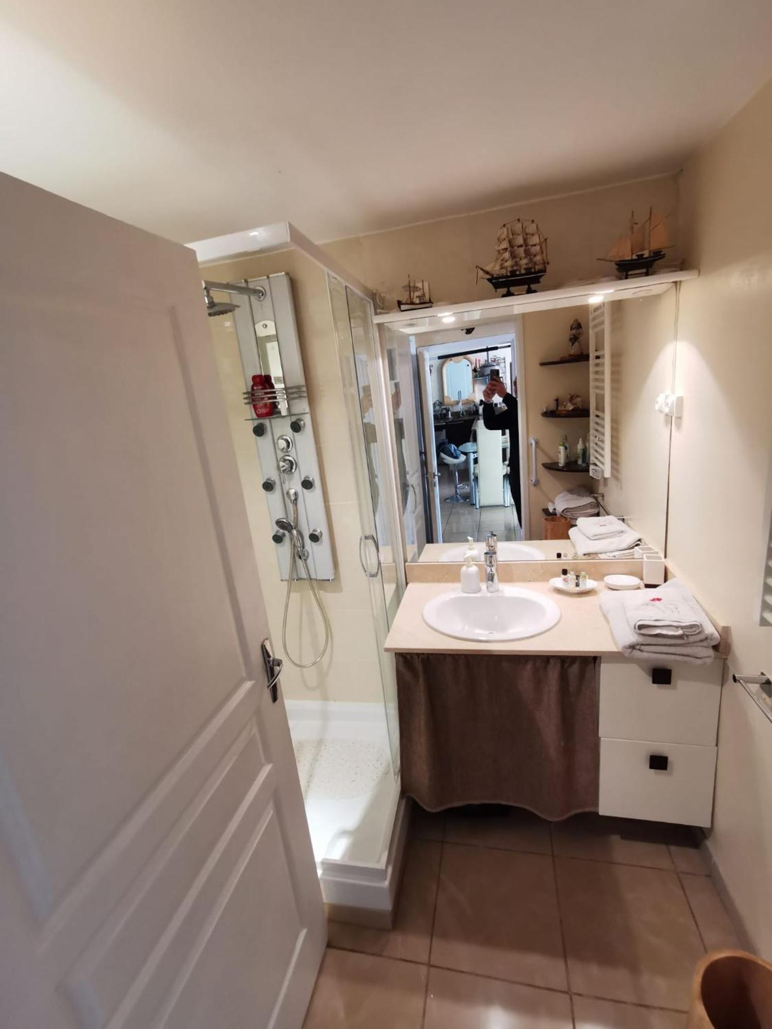 Agreable Chambre D'Hote A 50M De La Mer Cannes Exterior foto